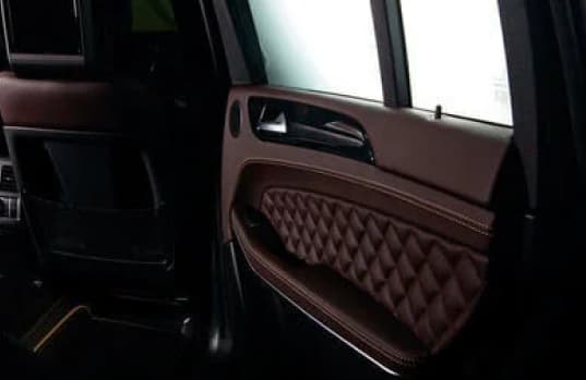 Chemické čištění dveřních panelů